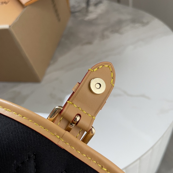 ルイヴィトンバッグ着用イメージ